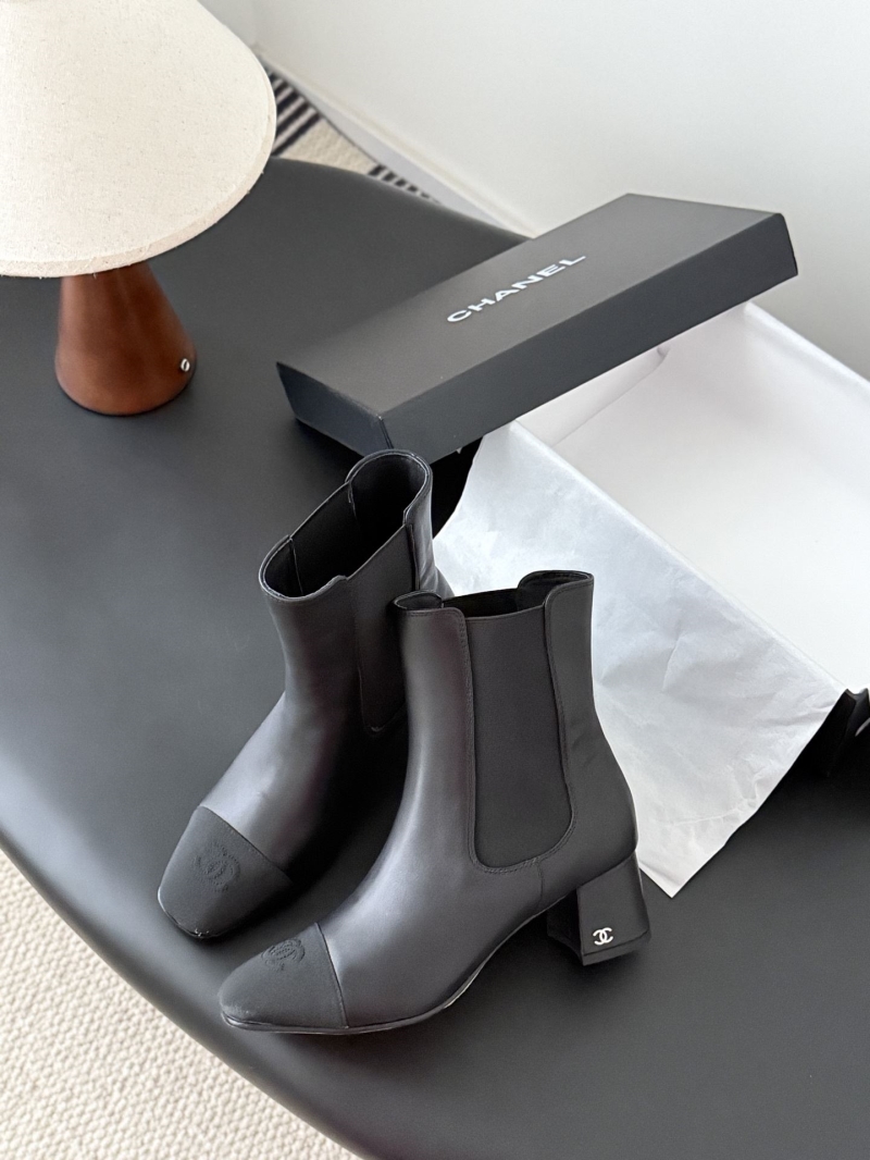 Ch**el boots